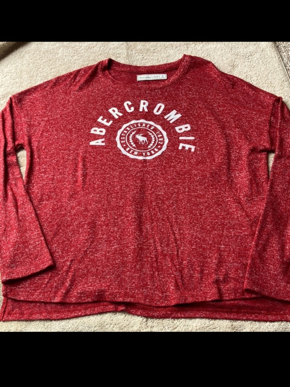 Abercrombie & Fitch long sleeve tee. Red w/white speckles. Soft knit. Size S EUC